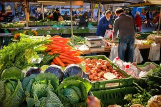 tor fish market